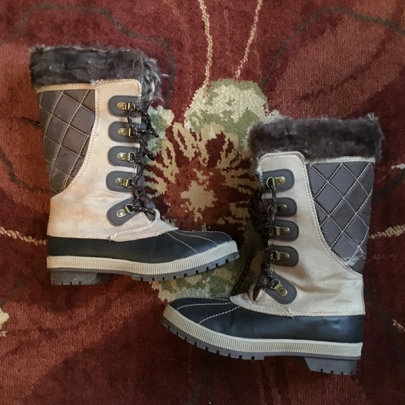 Alpine Design Shoes - Winter Snow/Rain Boots Size 6 US Women